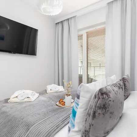 아파트호텔 Polanki Aqua Baseny & By Renters Prestige 코워브제크